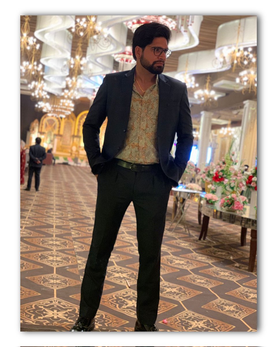 SumitWho's tweet photo. ਨੀਵੇਂ ਰਹਿ ਕੇ ਚੱਲ ਬੰਦਿਆ, 
ਸਮੇਂ ਦੀ ਸੱਟ ਬਹੁਤ ਕਰਾਰੀ ਏ।
ਆਪਣੇ ਦੁਮ ਤੇ ਜਿਉਣਾ ਮਾੜਾ ਨਹੀਂ,
ਪਰ ਬਹੁਤੀ ਮੈਂ ਵੀ ਮਾੜੀ ਏ।

#Bekind #selflove 

#SUMIT https://t.co/1vy81TuIyg