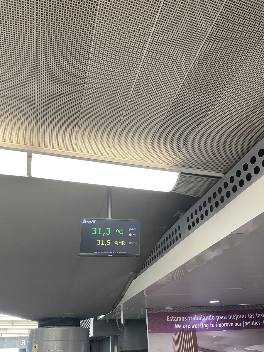 alebacete's tweet photo. @Adif_es ¿No creen que tener, al menos, la parte de Atocha salidas de AVE de la 1ª planta a 31,3º es una auténtica barbaridad? Parecía una sauna con tanta gente y a esa temperatura. https://t.co/gWZlW1rila