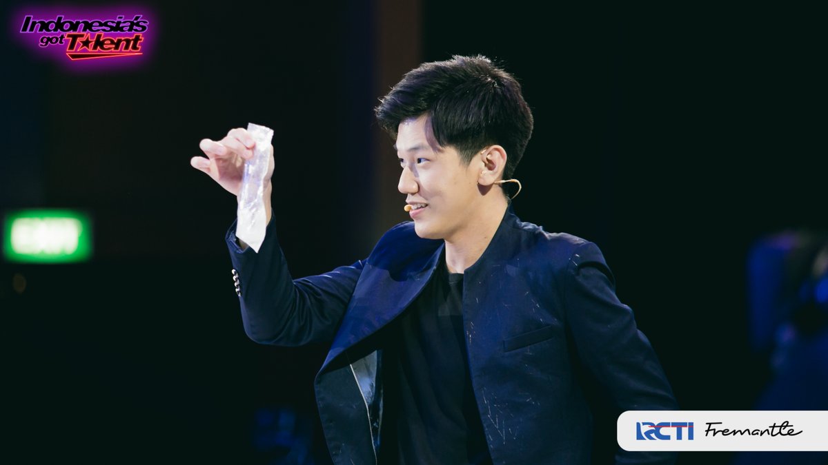 Walaupun permainannya hanya menggunakan cincin. <a href="/TebyWinsen/">Teby Winsen</a>  bisa membuat para juri terpukau!👏🏻

ONE STAGE, ALL TALENTS🤩✨

#IGT2022 #GOTTALENT2022

<a href="/OfficialRCTI/">RCTI</a>   <a href="/Fremantle_ID/">Fremantle Indonesia</a>