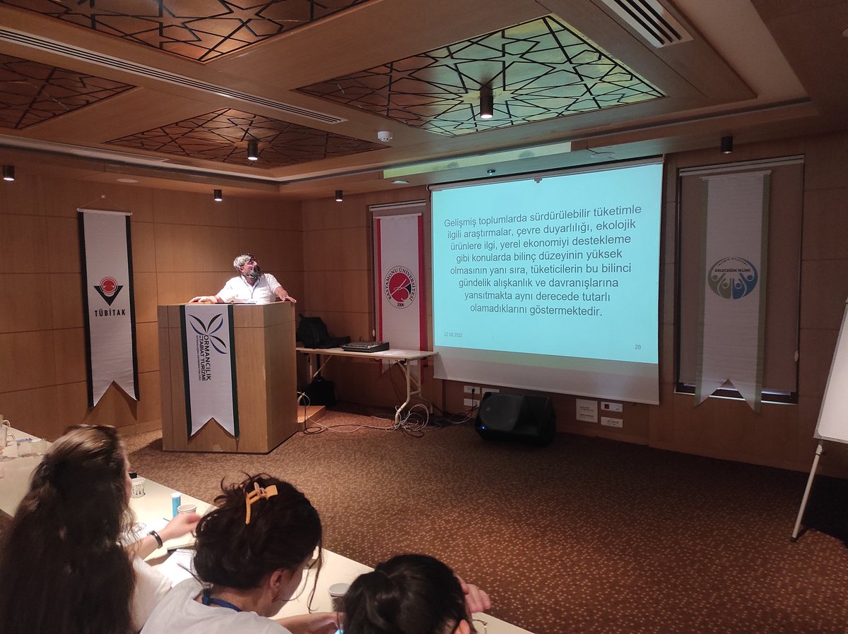 Sürdürülebilir Tüketim ve Sürdürülebilir Yatırım etkinliğimiz Üniversitemiz öğretim üyesi Prof. Dr. #TolgaUlusoy ile devam ediyor.

#iklimingelecegi
<a href="/kastamonuunv/">Kastamonu Üniversitesi</a> 
<a href="/Tubitak/">TÜBİTAK</a> 
<a href="/OGMgovtr/">Orman Genel Müdürlüğü</a>
<a href="/ku_teknokent/">Kastamonu Teknokent</a> 
<a href="/ottikastamonu/">Ormancılık ve Tabiat Turizmi İhtisaslaşma Koord.</a>