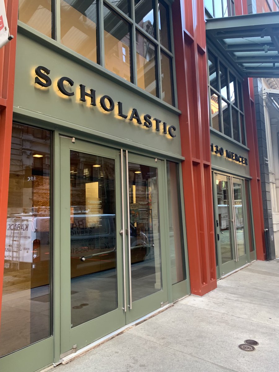RekhaSRajan's tweet photo. Such an incredible feeling to visit the ⁦@Scholastic⁩ offices in #nyc not just to spend time with my amazing editor ⁦@katieheit⁩ but to enter the doors as a Scholastic author! 📚♥️ #amazinglandmarks #disastersquad https://t.co/jrNbm9mtmZ