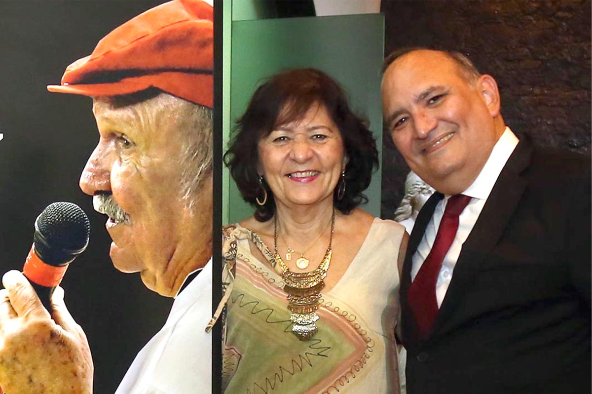 WalcyrEditora's tweet photo. Para Átila Monteiro, filho do pesquisador e fundador da editora que leva seu nome, o folclore contém, em sua essência, ensinamentos que devem continuar sendo estudados.

Link: https://t.co/QsZJEJc324 https://t.co/QWAkqCveQD