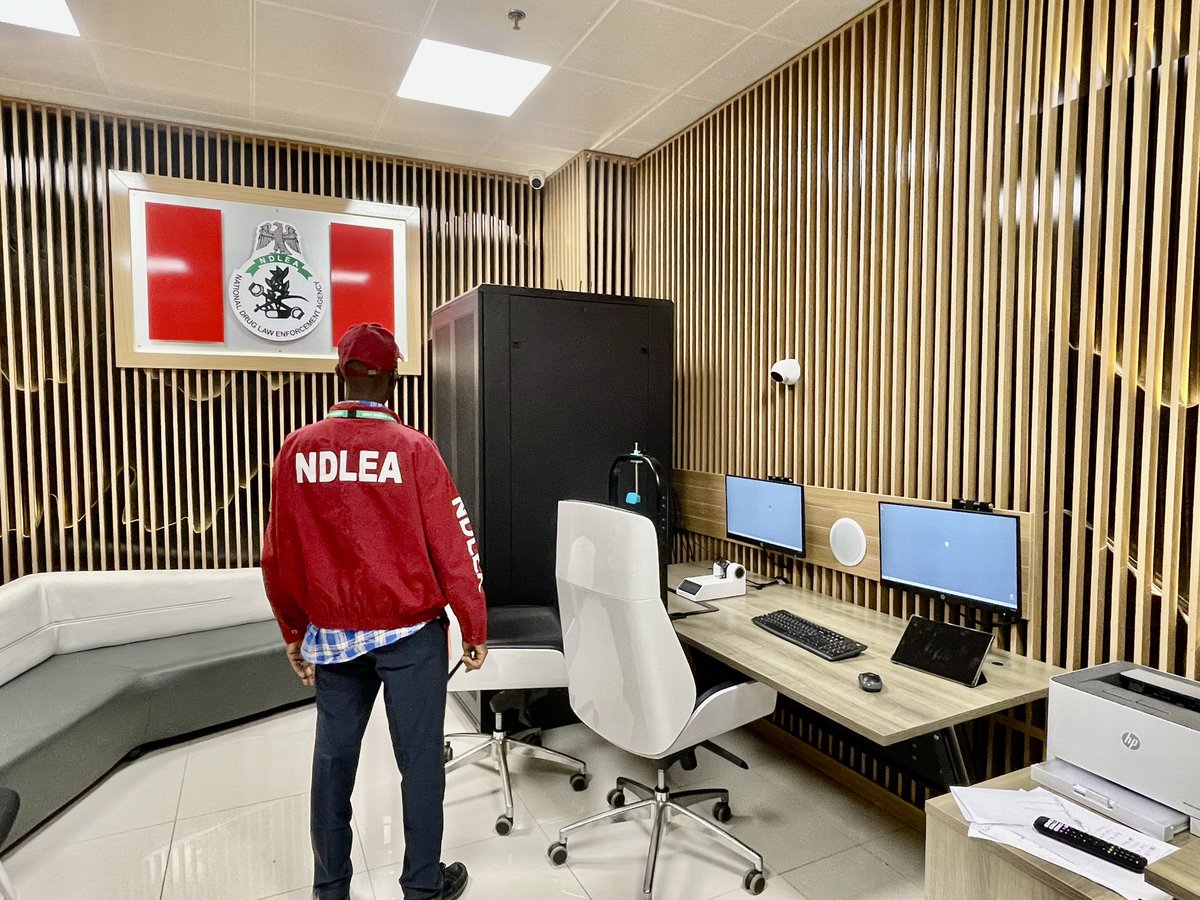 #FGAtWork 
Honorable Minister of Information & Culture, Alh Lai Mohammed leads an entourage of Journ...