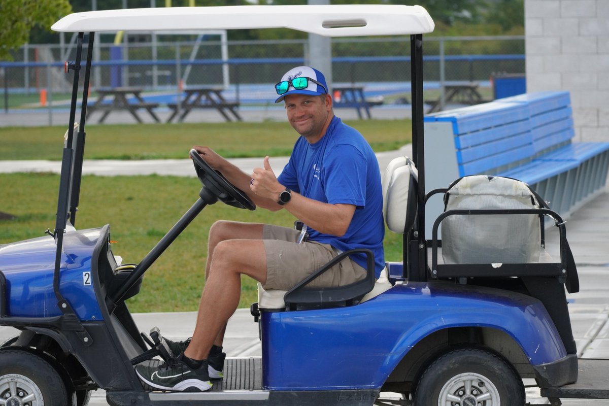 Larry Sidelines tweet media