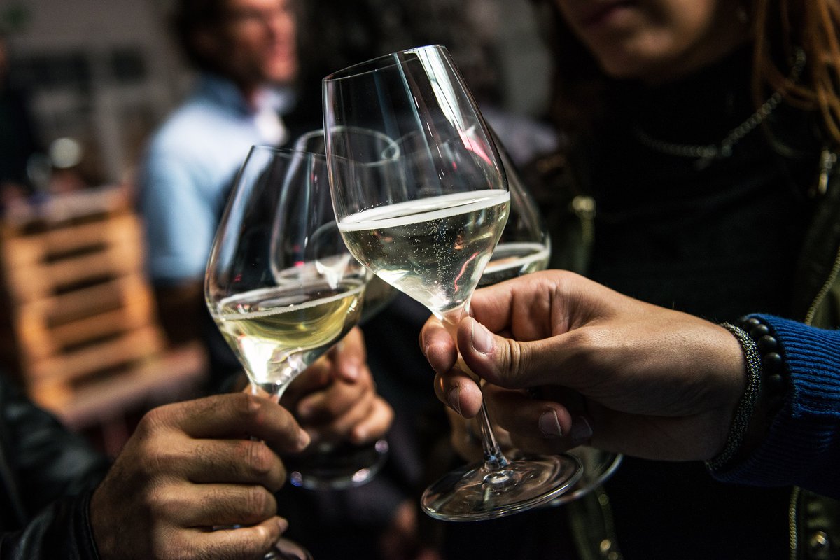 CHINALUX – WELCOME BACK MEMBERS COCKTAIL
📅Date: Thursday, 15 September 2022
🕙Time: 18h00-21h00
🏦Location: BIL (69, Route d'Esch, L-2953 Luxembourg)
REGISTER NOW!
china-lux.lu/chinalux-welco…