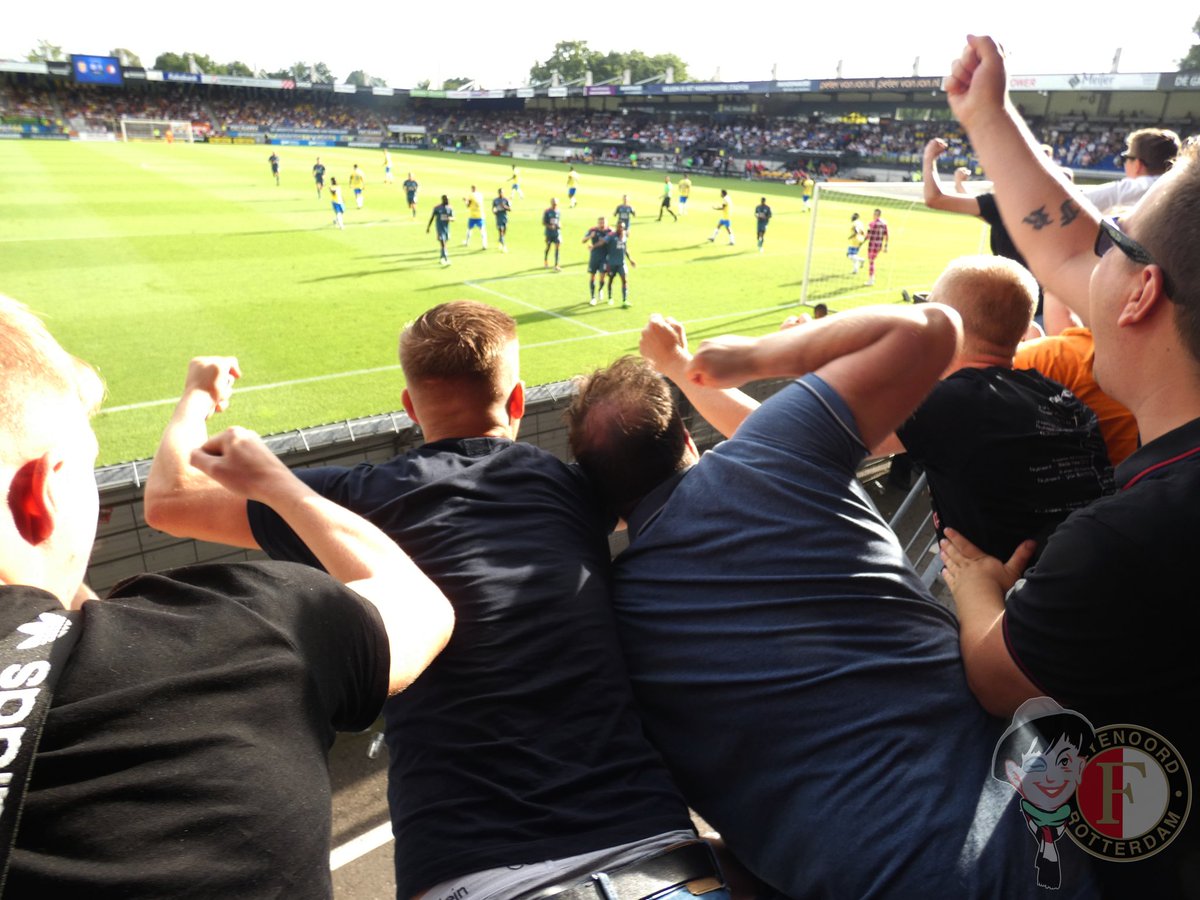 CabrasFeliz's tweet photo. Fotoverslag RKC Waalwijk - Feyenoord: https://t.co/Qbo4Cq2Ofx #rkcfey https://t.co/b6NQ1ZCn2y