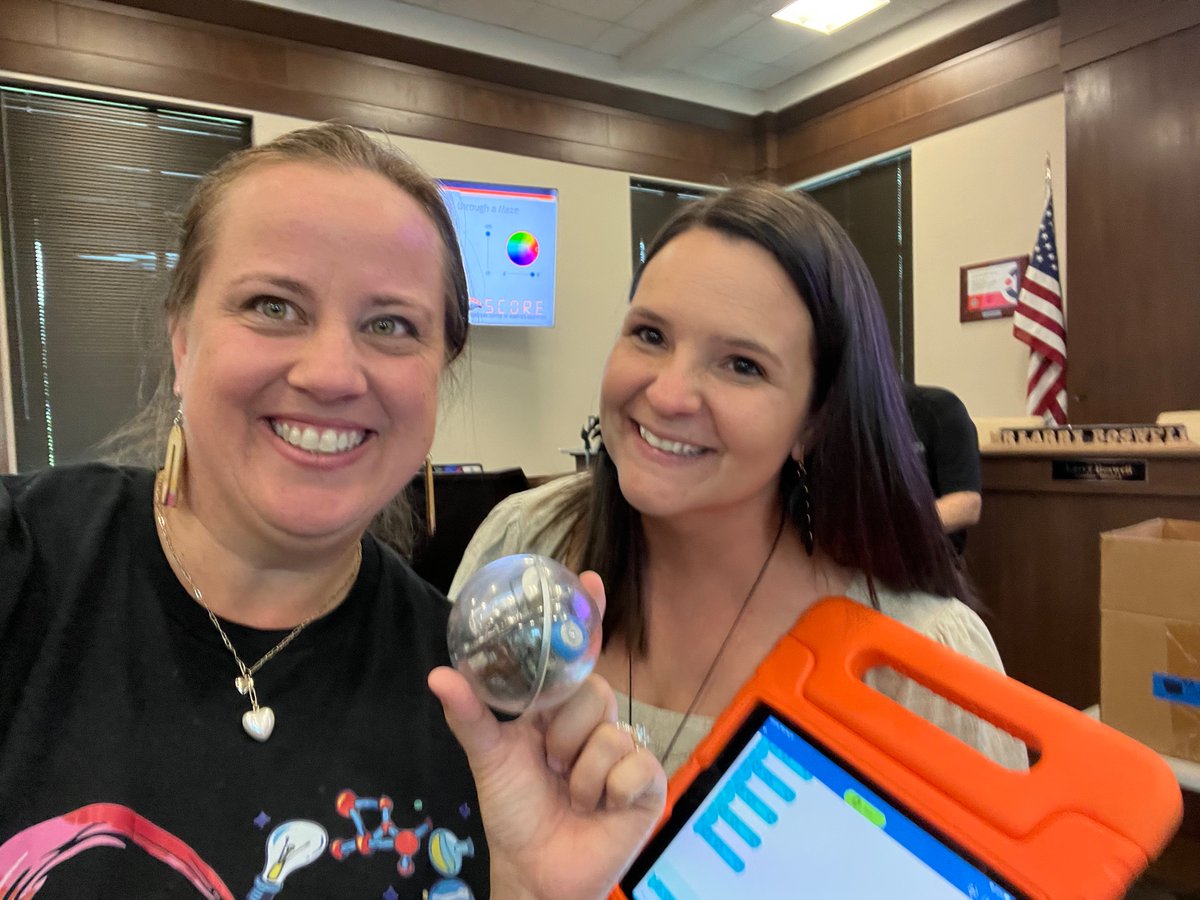 🧩 Sphero Maze Winners! I ❤️ my job! #PokaPride #STEMISAGEM #STEMTEACHER @SCOREAuburn