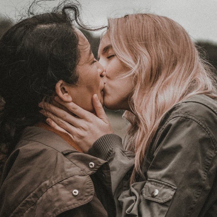 okay i’ve been seeing these all over my timeline so VILLANEVE POLL TIME <33