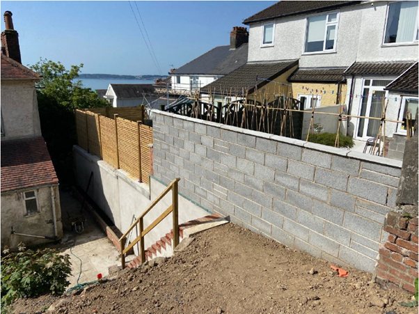 shire_uk's tweet photo. Shire completed a project where a collapsed retaining wall had allowed the gardens from 2 elevated properties to slip into the back of the lower property.

A new RC cavity retaining wall was constructed, and landscaping to the adjoining properties. 

#shire #reatiningwall https://t.co/V6PXwCCY4C