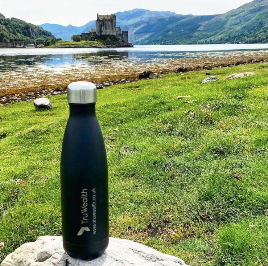 Less than 6 weeks to go until we run 10k to raise funds for @gch_charity 🏃‍♀️

If you can, please help us support @gch_charity and the life-changing work they do by donating via the link below

justgiving.com/fundraising/th…

Thank you from the full team 💜