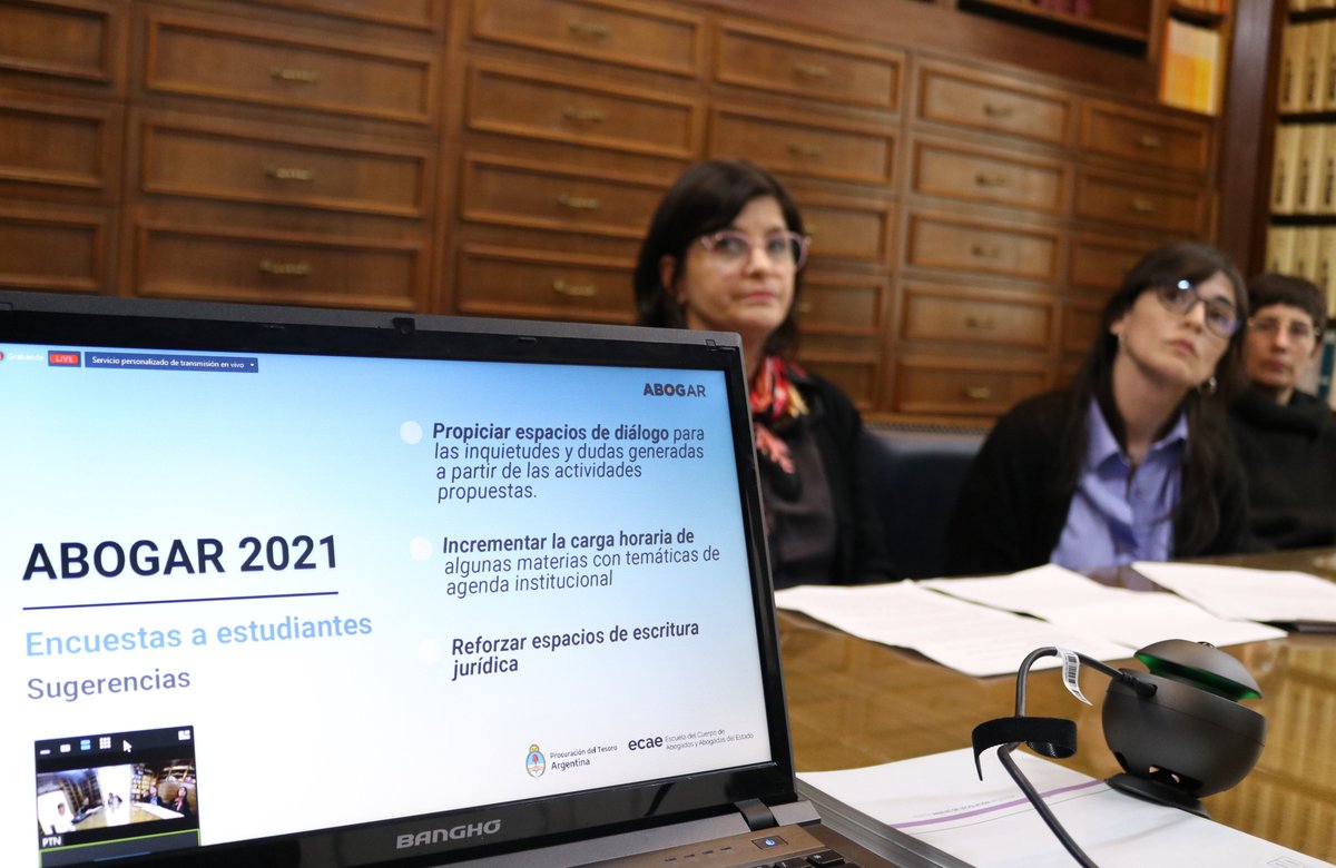 ProcuTesoroAR's tweet photo. El 17 de agosto pasado, desde la biblioteca de la Procuración del Tesoro se realizó el acto de cierre del programa #ABOGAR 2021 y la presentación de la edición 2022 de esta Carrera de Estado de la #ECAE.
#PrimeroLaGente
https://t.co/Nxg4bgqqVD https://t.co/BR3AK9Ngoe