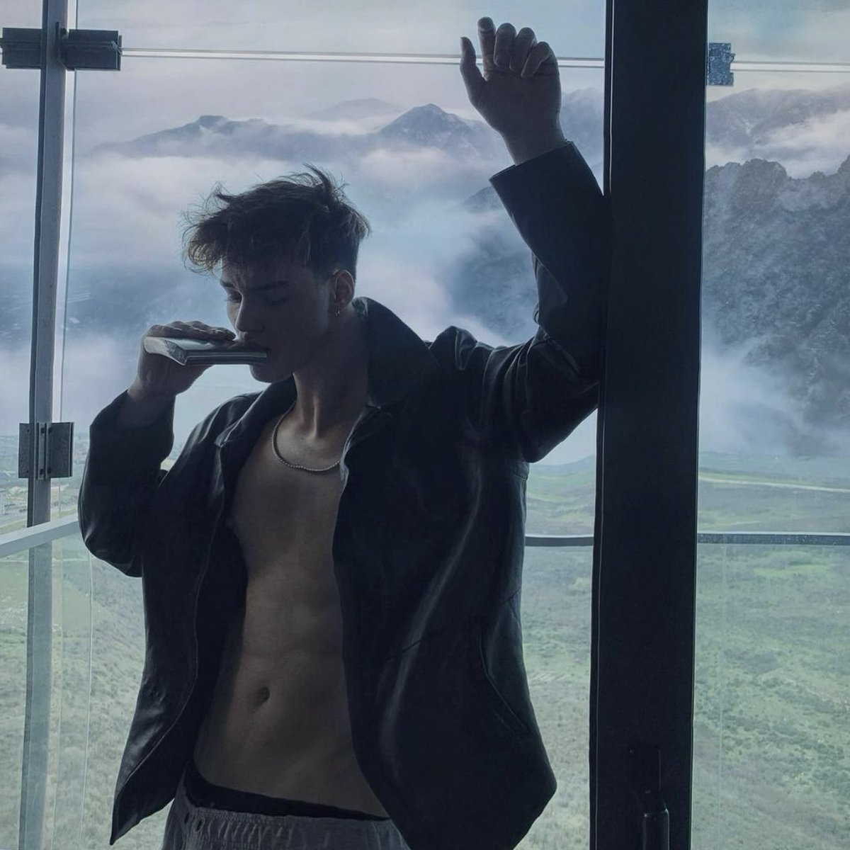 ㅤ͏͏ 
kuroo tetsuro : #hqrp
él ( 25 ) - enólogo 
¿ fav &amp; rt ? 
ㅤ͏͏