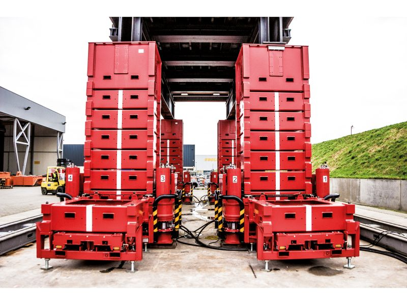 enerpac's tweet photo. Do you know what Jack-Up System will suit your heavy lifting job? The Enerpac JS-Series is a multipoint lifting system that synchronously lifts and mechanically holds up to 500-ton per unit.
Get the right solution from Enerpac https://t.co/j6B0C5VJ2l
#Enerpac #Liftingsolution https://t.co/x3tcERfq1G