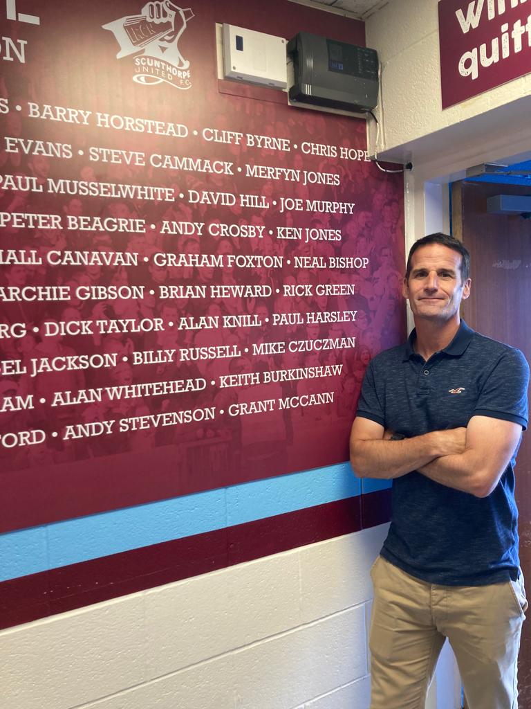 ⚽️ We couldn't let @ChrisHope18's return on Saturday pass without getting a photo of him next to his name on the Wall of Fame in the tunnel, which highlights players who've appeared more than 100 times in the league for us. He made 3️⃣3️⃣6️⃣ Iron appearances, scoring 2️⃣0️⃣ goals.