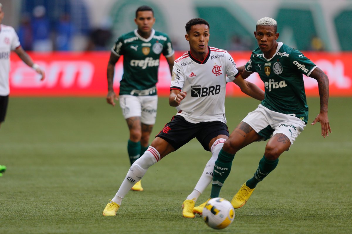 pixbet's tweet photo. Conta aí, parça! 🗣
Na escala jogos de patrocinados PIXBET, o saldo do final de semana deixou você online e roteando green 🤑 ou te estacionou no sinal vermelho? 🥵
#PIXBET #VemDePix #VemDePixbet #Apostas #DeuGreen #DeuRed https://t.co/vb5fQtLAUR