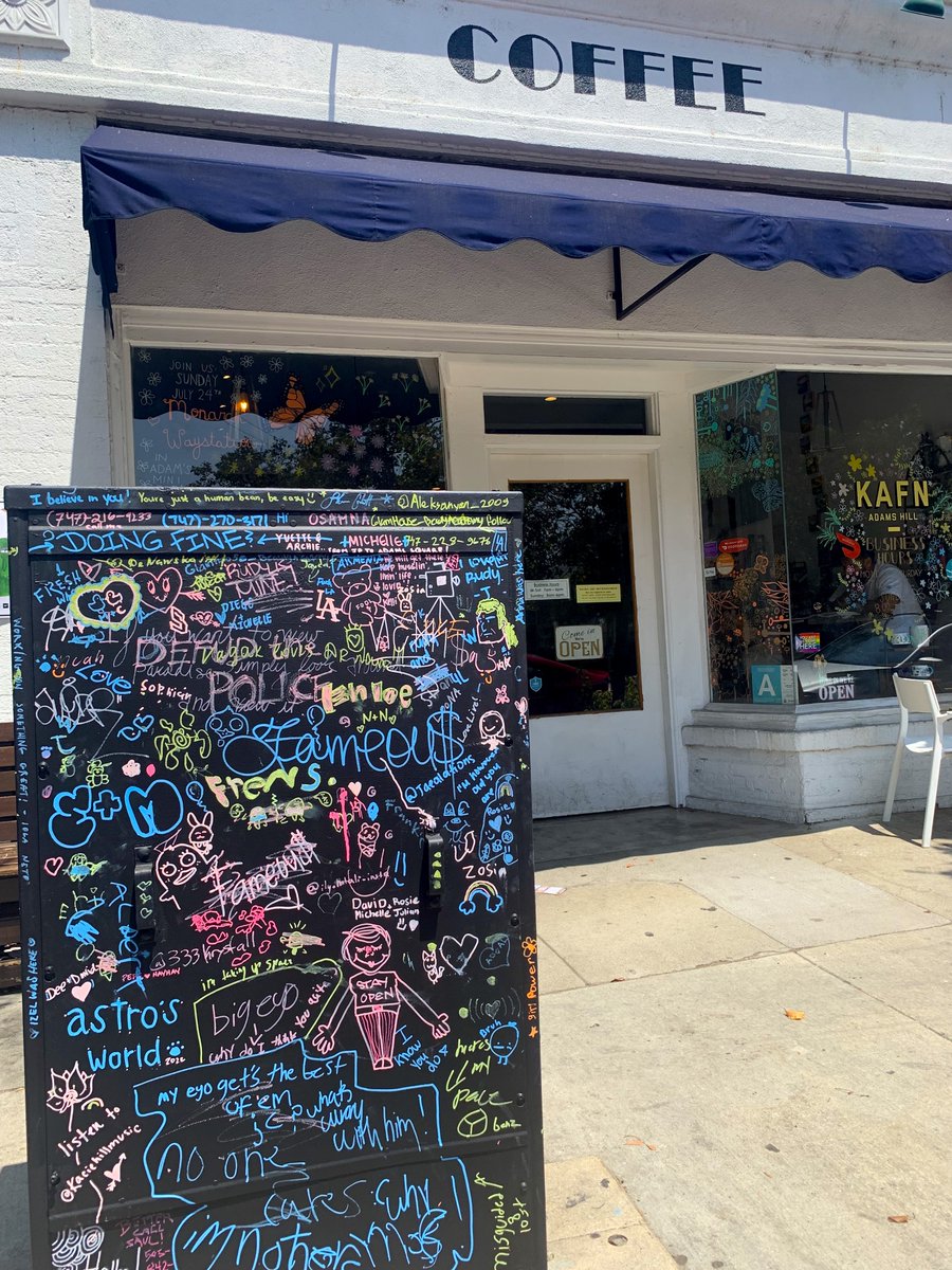 JoannaDeVoe's tweet photo. #KAFN #AdamsSquare #LosAngeles
A happy lil' stop at our local indie coffee shop...
Have a nice day, friends! 😋☕️🌼 https://t.co/saZ5li1DOr
