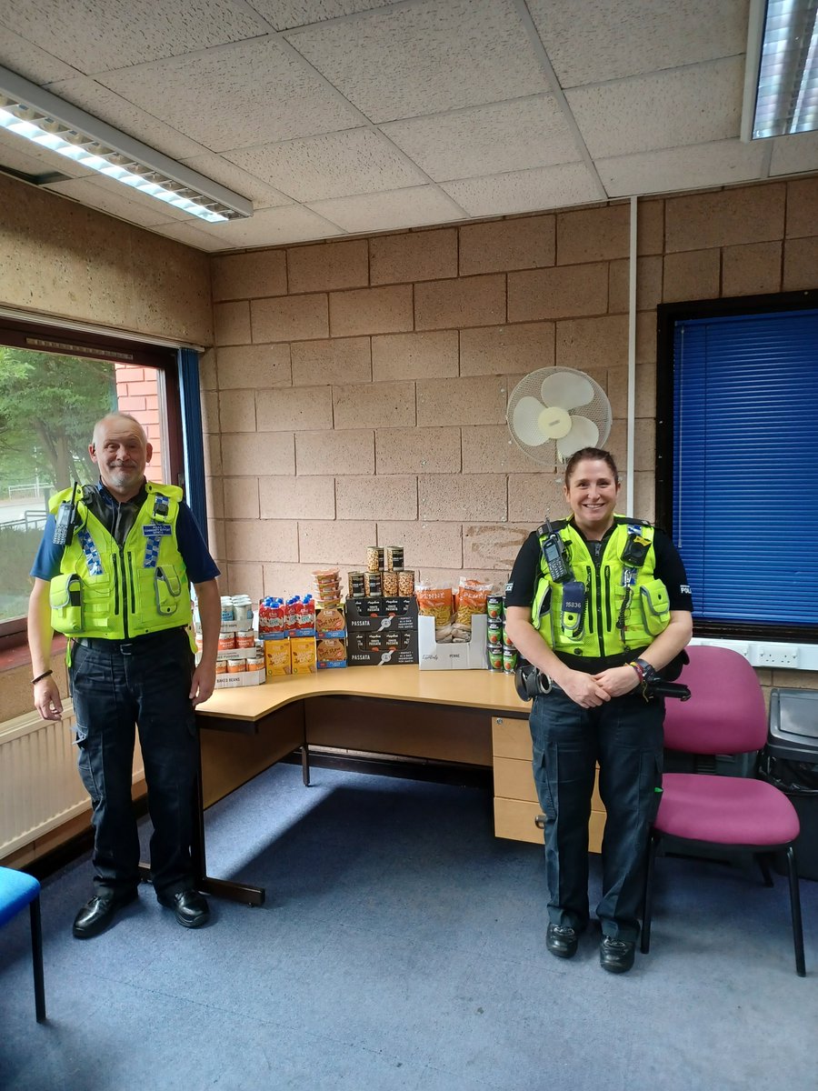 The BIGGEST THANKS to our colleagues @GMPBoltonNorth for their kindness. 

They popped in earlier with donations for our <a href="/UrbanOutreachUK/">Urban Outreach</a> @boltonathome #pantry. 

Always touched by your generosity. Thank you. 

<a href="/lisa_brad/">Lisa</a> @ShaunaMorton2