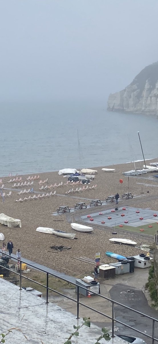 1Bodger's tweet photo. @TTted Iโve got most and rainโฆ.
But on the bright side thereโs plenty of empty deck chairs โฆ
#BeerDevon https://t.co/S18QCAOSMG