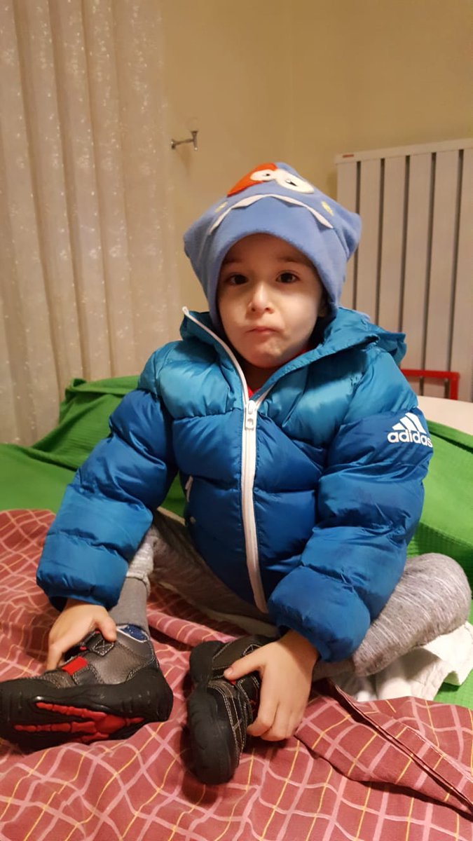 Ey iktidar, ey Enerji Bakanı! Sabit saat uygulamasında inat ederseniz sabahın alaca karanlığında yataklarında hazırlanan bu çocukların ahı sizi yakacak!