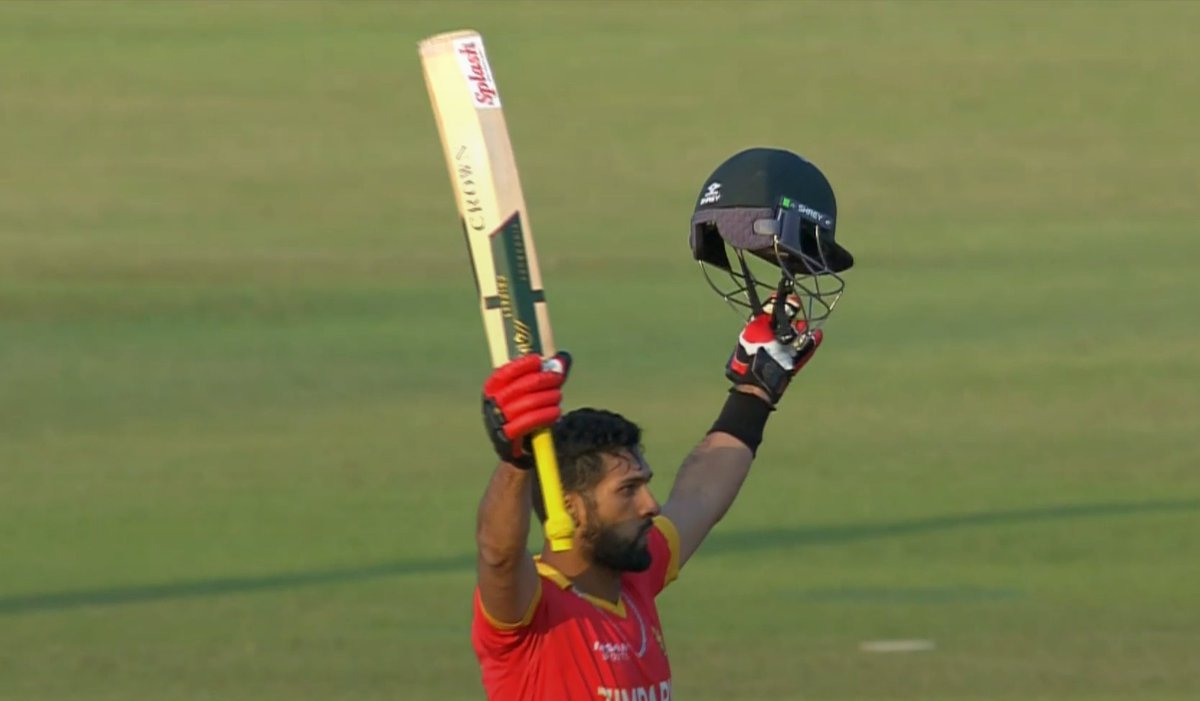 Levelup_11's tweet photo. A knock to remember for Sikandar Raza. He departs after giving a tough fight for his team. 👏

#INDvsZIM https://t.co/wxR3lAq3Gr