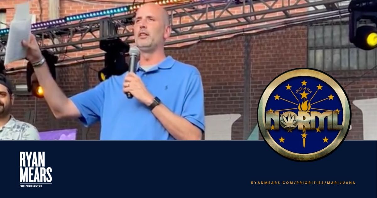 ryanmearsindy's tweet photo. When I announced my intention to not prosecute low-level possession of marijuana cases in 2019, I knew it was the right decision. Last week I was named the Best Cannabis Politician in Indiana at the annual Cannabis Awards for that decision. #TeamMears https://t.co/HNrbHRaA7f