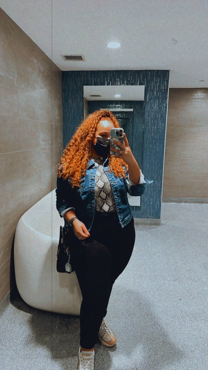 Arriésgate a ser tu, recuerda; ¡lo hagas bien o lo hagas mal como quiera te van a criticar! 🧡🧡 #curlyhair #curvyfashion #Fashionista #PuertoRico #model #smile #anaranjado 🧡