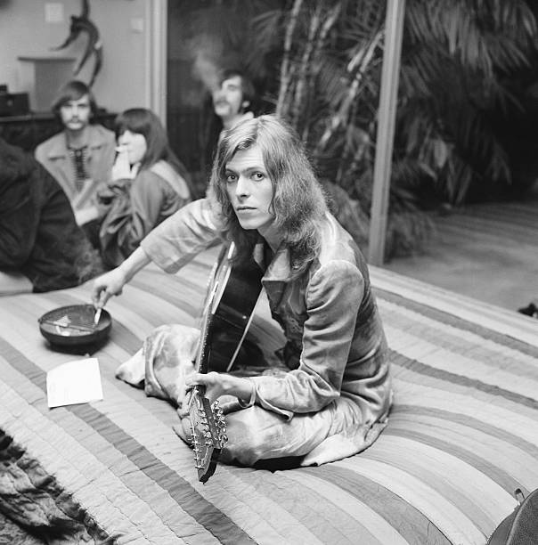 BreizhEric1967's tweet photo. A Young David Bowie

🎶 https://t.co/tG0QF7bGhq