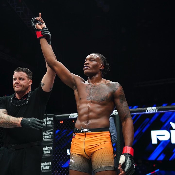 SMOOTH_MMA's tweet photo. What a weekend! 7-0 in the space of one year, 3-0 in the PFL I put so much effort into what I do and I'm grateful to be able to display it on such a large stage. Thanks to everyone who's helped me throughout this camp and thanks to #teamsmoothmma for the support ❤️ https://t.co/hE8tLhIZA3