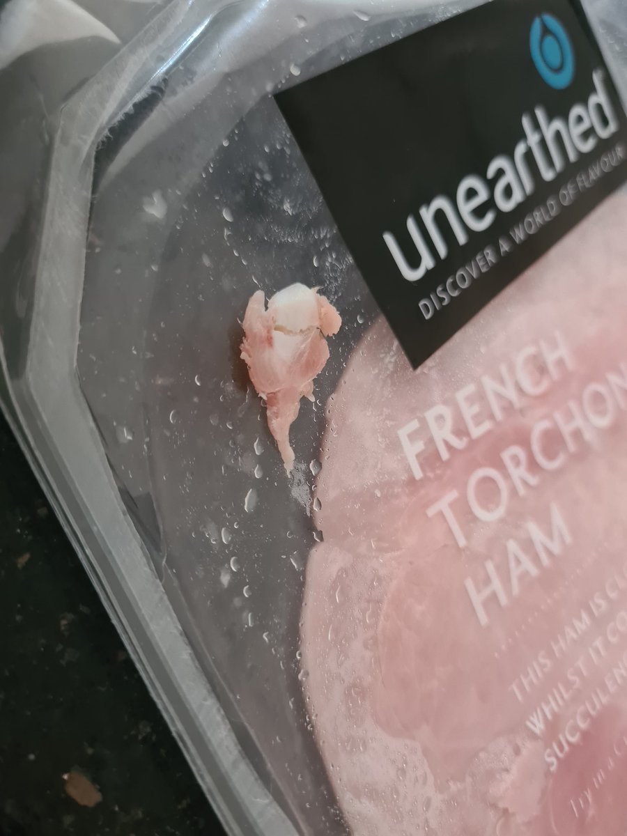 kellyanneharmer's tweet photo. @foodsunearthed @Ocado just a heads up the delicious torchon ham dated 28 Aug had a very hard piece of bone in that chipped one of my back teeth, might affect some more in same batch. https://t.co/k2nvz5lNJL