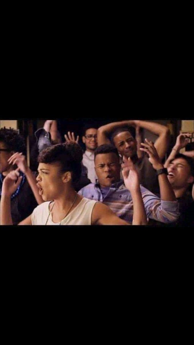 NMphuthumi's tweet photo. "A king getting off his throne just for a second ndingene esixukwini ndiyo discipline one of my peasant khohlwa yi back and forth it's not gonna happen it's just a teachable moment but if it escalates I'm up for the challenge "  #OmegaFreestyle https://t.co/OWuyrSBeeM