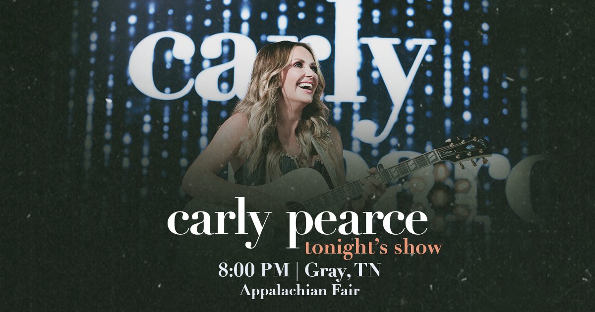carlypearce's tweet image. No Monday blues here! 💙 carlypearce.com/tour