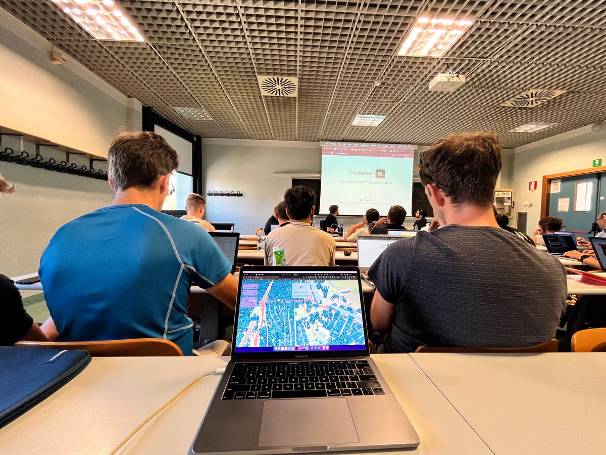 SrijitCoder's tweet image. Day 1 @foss4g Interactive platforms for city modeling & digital twins using @reactjs & @maplibre by @WShilman @SebasOscarLopez
#foss4g2022 #foss4g #GIS #gischat