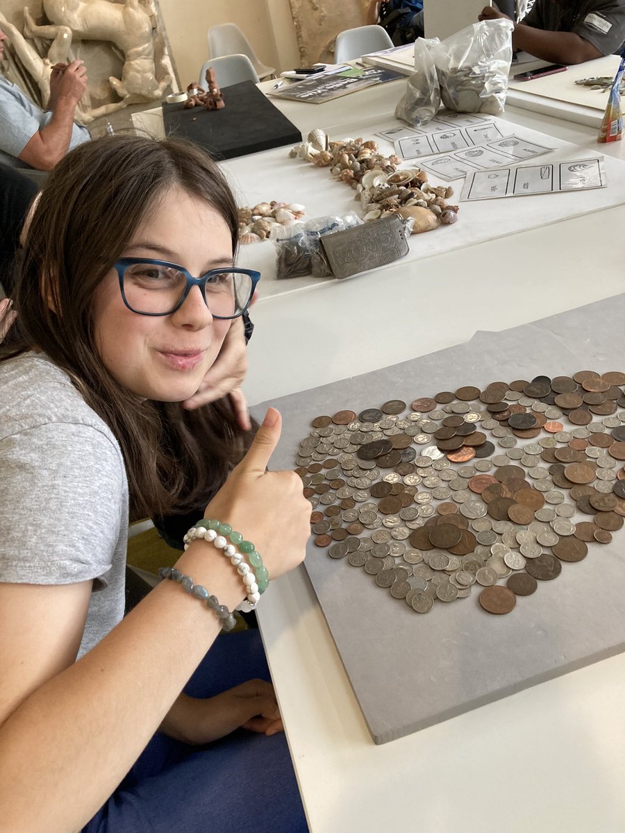 KarenBrackenri3's tweet photo. A big welcome to Isabella our @weare_pure work/social skills practice student…looking on the bright side when creating a dark side design as her T-Shirt!🤪#CollectionsRUs #SocialEngagementActivity #PersonalGrowthActivity #FunctionWellAndFeelGood https://t.co/ZSLJTVISpi