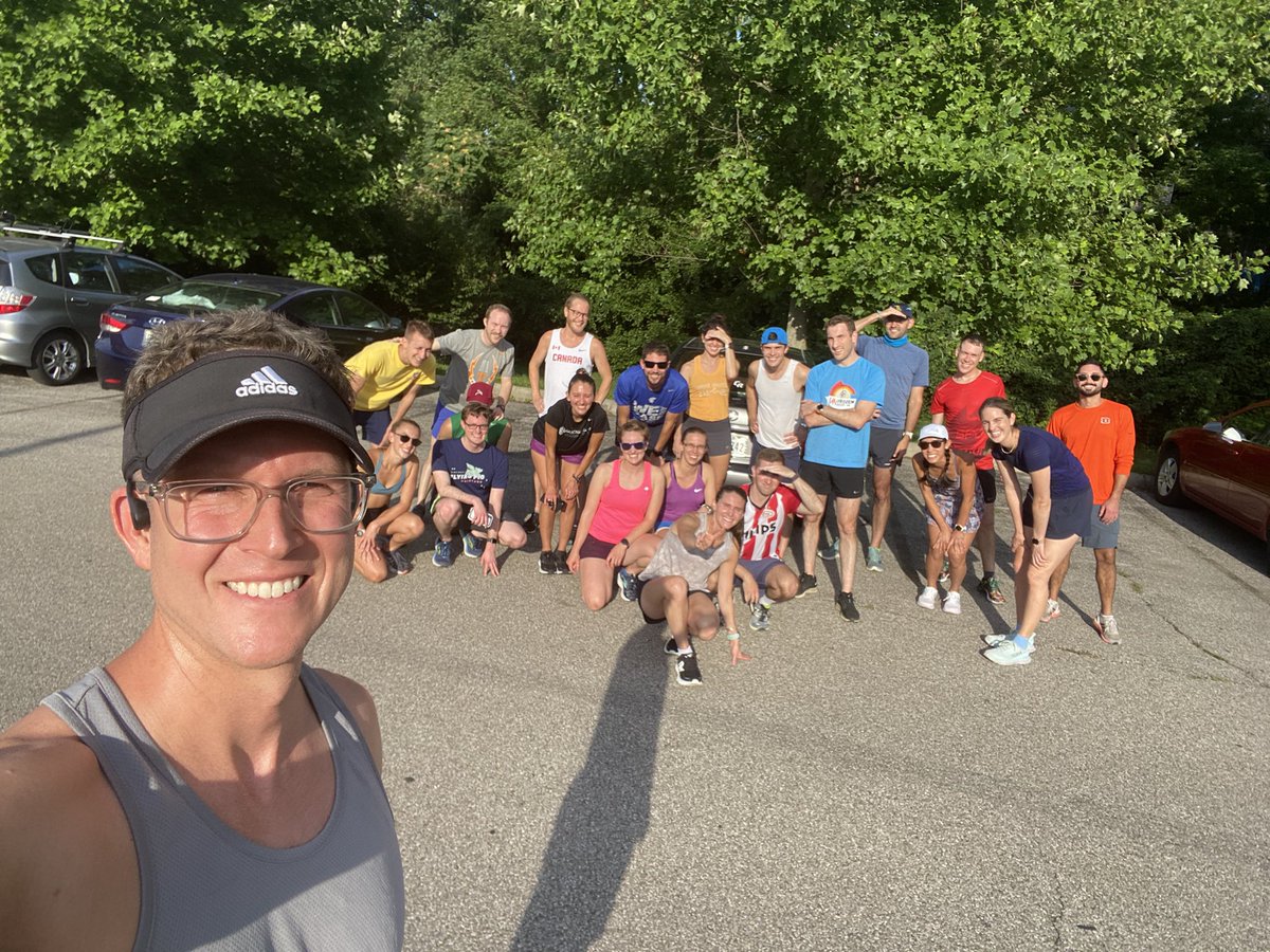 CincyMedRunClub's tweet photo. Feels like fall today! Come run with us tonight at 6:30p 🍂 https://t.co/7vGBJDAJKp