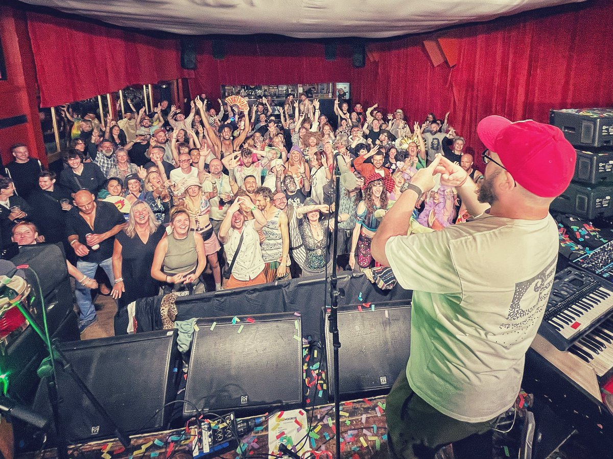 Smoove & Turrell tweet media