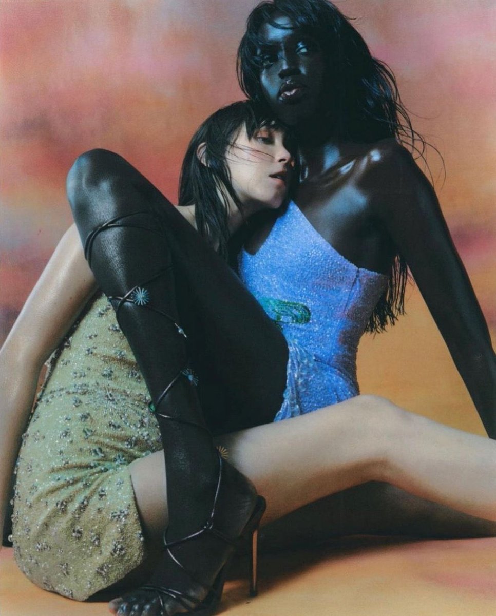 gobIinarchive's tweet photo. nyaueth riam and vaughan ollier for clio peppiatt aw22 by david vail https://t.co/KfQG8y91vr