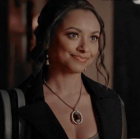 HELLONEARTHRPG's tweet photo. ⠀⠀⠀⠀⠀⠀
⠀⠀⠀⠀⠀⠀┊ 𝑩𝒐𝒏𝒏𝒊𝒆 𝑩𝒆𝒏𝒏𝒆𝒕𝒕 
⠀⠀⠀⠀⠀⠀———— ⠀ 𝐾𝑎𝑡𝑒𝑟𝑖𝑛𝑎 𝐺𝑟𝑎ℎ𝑎𝑚  
⠀⠀⠀⠀⠀⠀ ⠀ 𝑒𝑠𝑡 𝑟𝑒𝑐ℎ𝑒𝑟𝑐ℎ𝑒́𝑒. 

⠀ ⠀⠀⠀⠀⠀⠀ https://t.co/iuLJU5pGiG