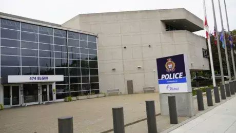 CBCOttawa's tweet photo. Resigned Ottawa police officer had sex with distressed teen who had been in his charge that night https://t.co/RaKBxAKqB5 #ottnews #ottawa https://t.co/OsCpxIPxcd