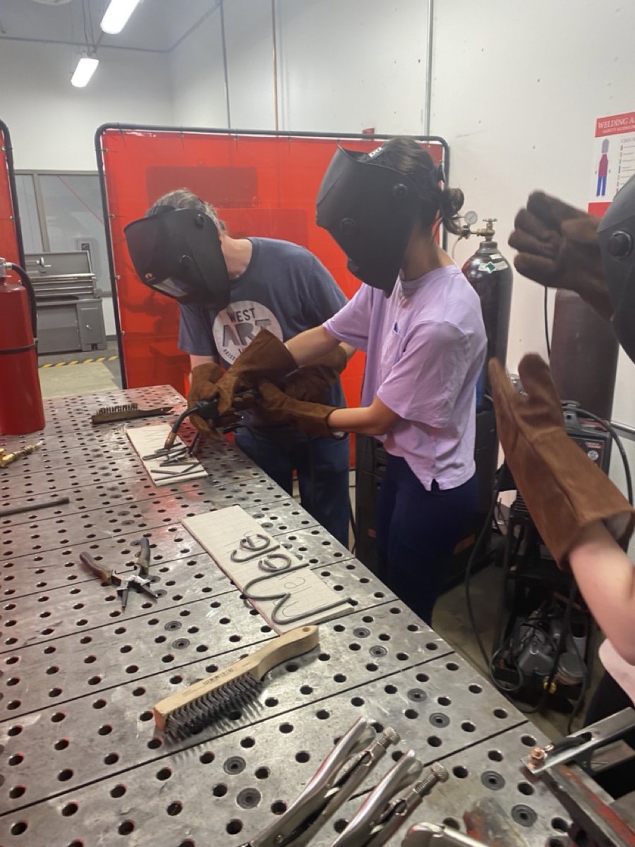 OtterbeinStem's tweet photo. Our new Choose Ohio First STEMM scholars came to campus to participate in our RISE early arrival program! They spent some time in the The Point at Otterbein University checking out the Maker Space and doing a welding project. #Otterbein #ChooseOhioFirst #makerspace #welding https://t.co/hMXywJzOOf