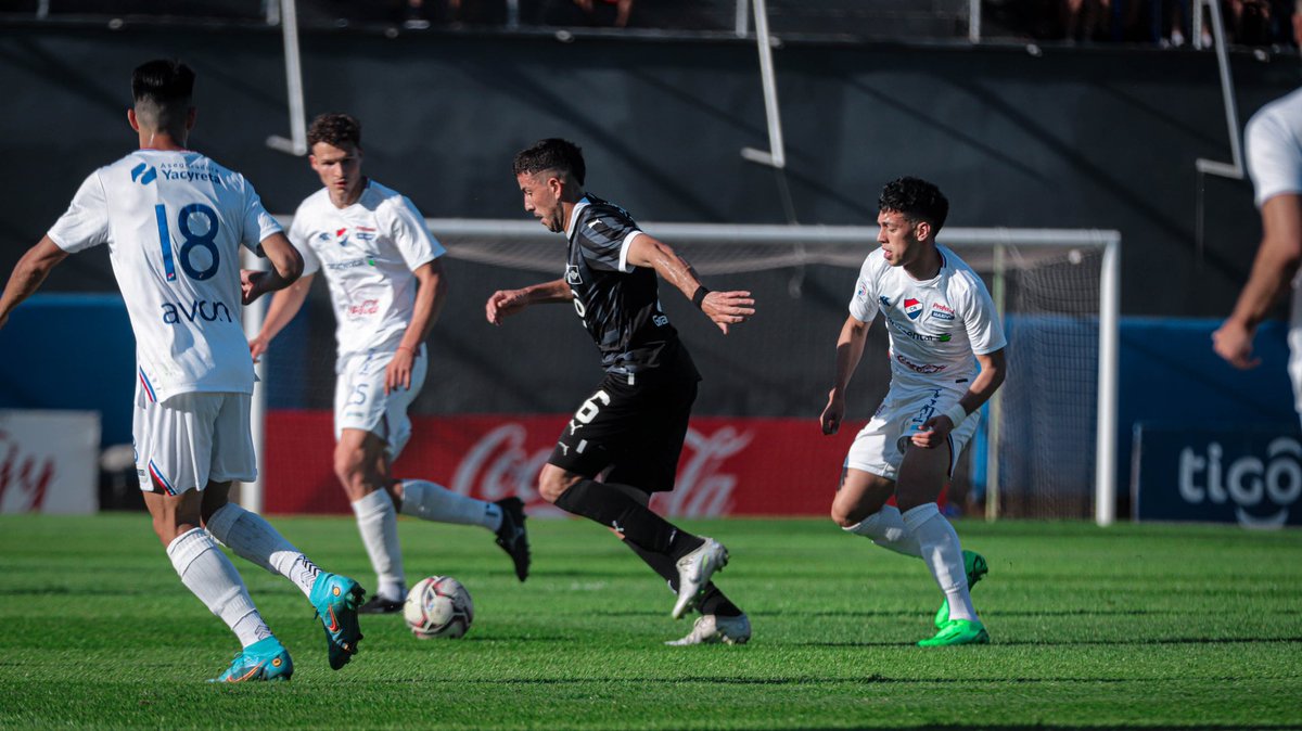 campu_a's tweet photo. Buena victoria 🏁🏁
Vámos @Libertad_Guma 
Gloria a Díos siempre 🙌🏻🙏🏻 https://t.co/kS50y1yXSd