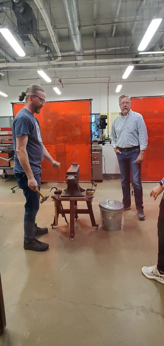 OtterbeinStem's tweet photo. Our new Choose Ohio First STEMM scholars came to campus to participate in our RISE early arrival program! They spent some time in the The Point at Otterbein University checking out the Maker Space and doing a welding project. #Otterbein #ChooseOhioFirst #makerspace #welding https://t.co/hMXywJzOOf