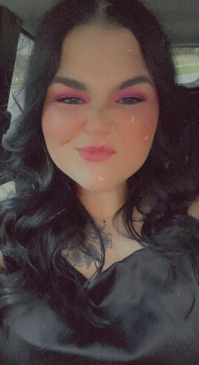 lace_x_face's tweet photo. haven’t seen y’all in awhile https://t.co/zCtbQmBSoX