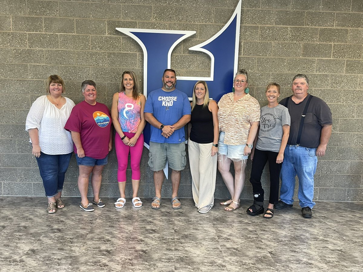 Thanks to this crew for their commitment to the students in the Hilbert SD.  They received their 5,10,15, 20 or 30 year service awards!