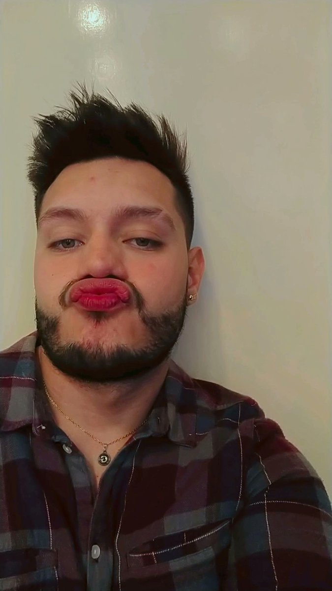 gibsp96's tweet photo. Un besito para comenzar la semana, bueno días y feliz inicio de semana a todos😘❤️ https://t.co/fa3blDApPL