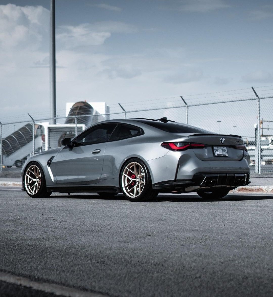WorldWideCarsTM's tweet photo. Stunning BMW M4 Competition https://t.co/13MvPErOYj