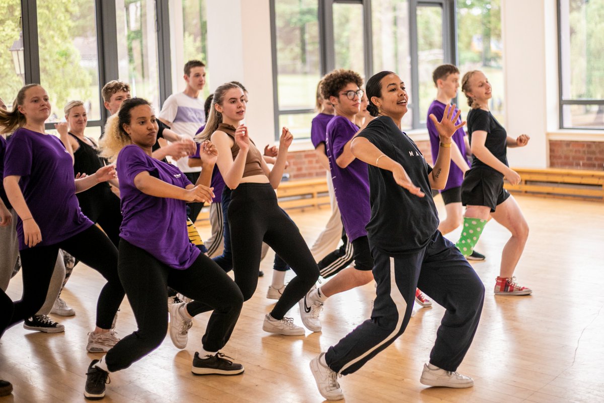 onedanceuk's tweet photo. Last month, the U. Dance National Festival 2022 saw 1000 young dancers take part in showcases, workshops and much more! Here are some of our favourite images from the live festival weekend, held 22-24 July in Birmingham! ❤️

📷 See more here: https://t.co/qrCcHDkfau https://t.co/R3qaVoOawq