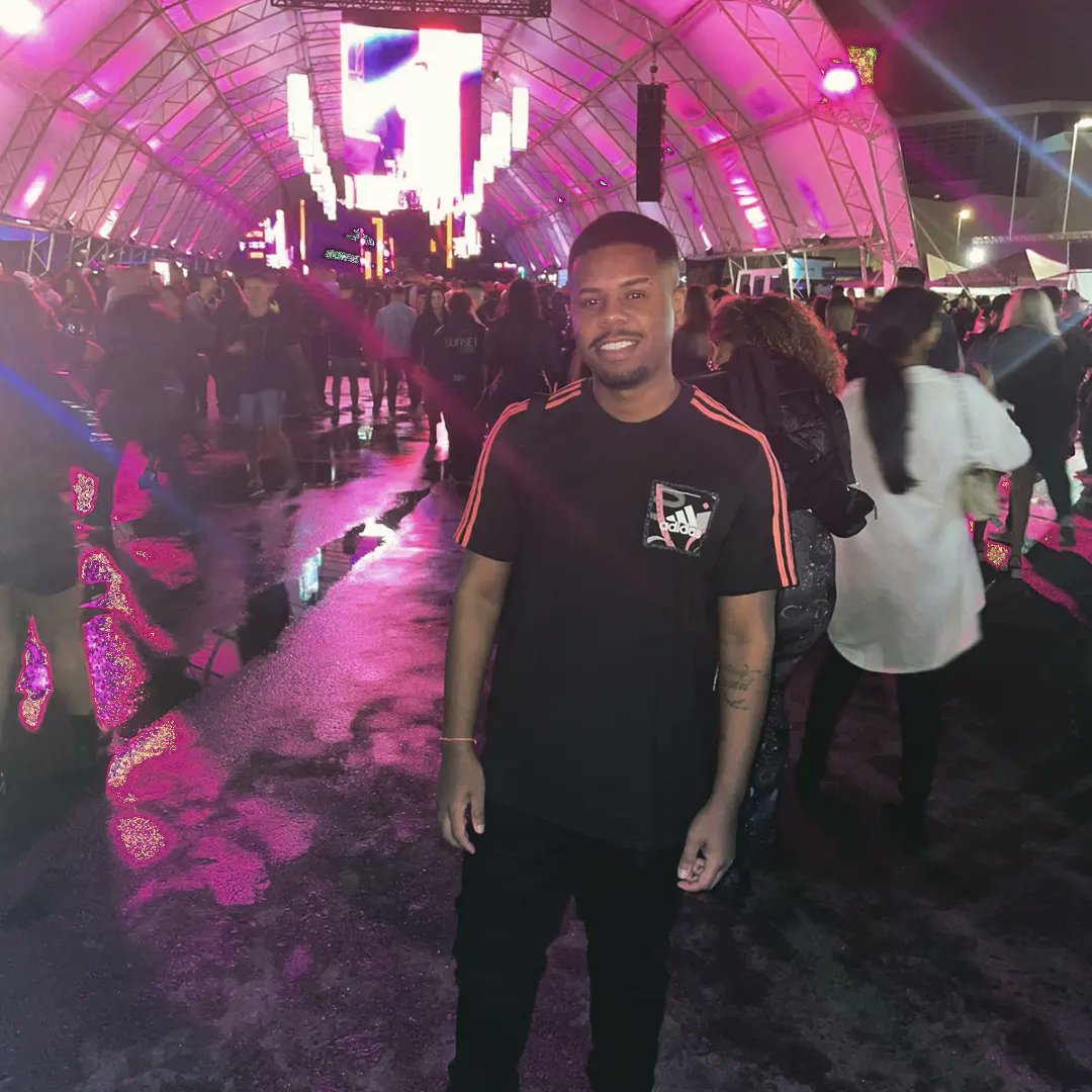 Danielmnp's tweet photo. Só pra atualizar essa rede.. 💥❤️ #garotaviprj https://t.co/ixqWTHnIR3