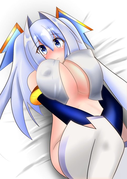 昔と今のおまたを隠すましろちゃん。 