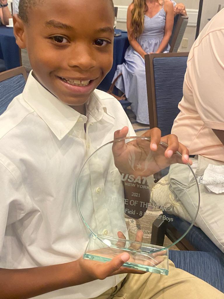 jboujii's tweet photo. This been one hell of a weekend. 

I lost my belt because that jackass ref got powder in his eyes and fast counted the wrong person 🖕🏾🖕🏾

BUT, my baby brother #BIGTIMEBRYCE was awarded the honor of the athlete of the year, so either way there’s championships in this family 💯 https://t.co/cbIOWHmW5z