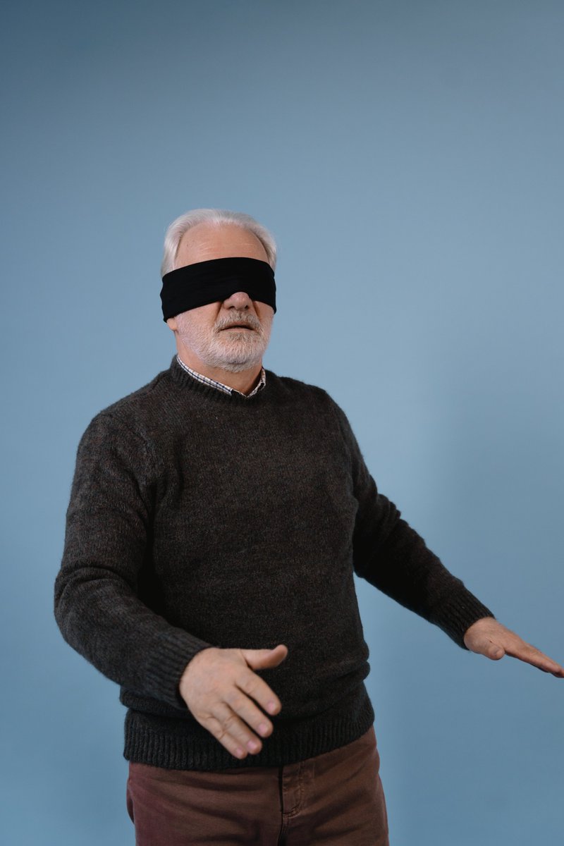 OfficialPCMR's tweet photo. We finally found that person who keeps saying they can't tell the difference between 30 FPS and 144 FPS. https://t.co/ZCTX2iw7qF